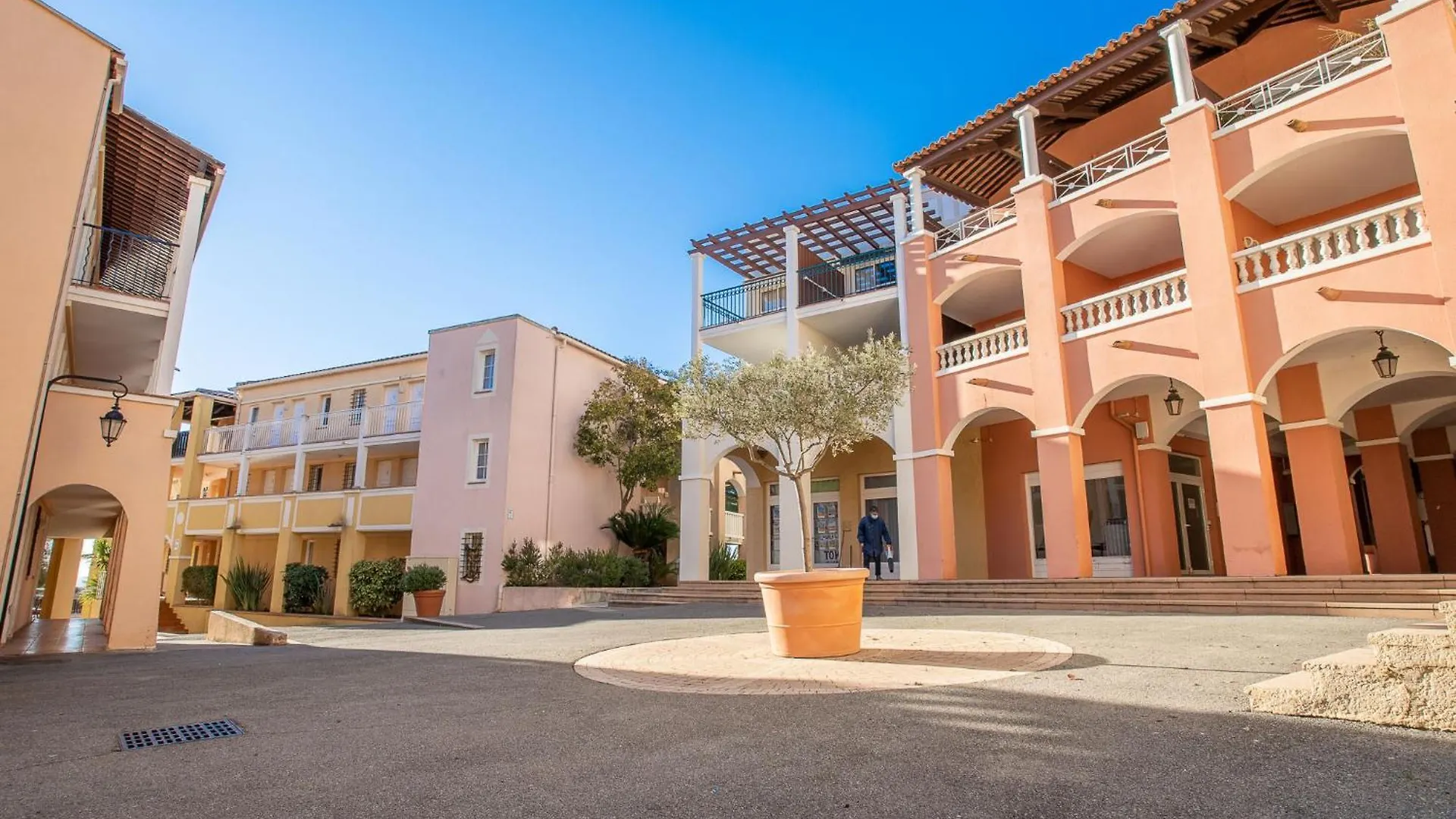 Apartment Village Cap Esterel - L'Esquinade-110 By Interhome Saint-Raphaël
